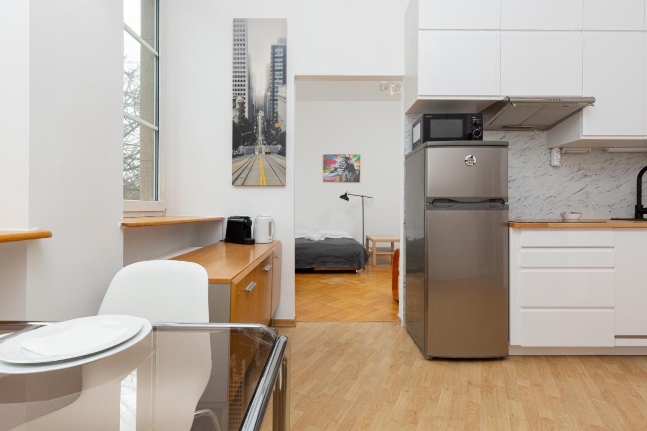 Downtown Studio Apartment By The Park By Noclegi Renters Warschau Exterior foto